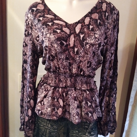 Angie Python Snake Print Long-sleeve Blouse - Picture 2 of 10